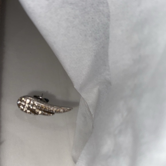 925 stamped Angel wing earring (ONLY ONE EARRING!) - Picture 6 of 8